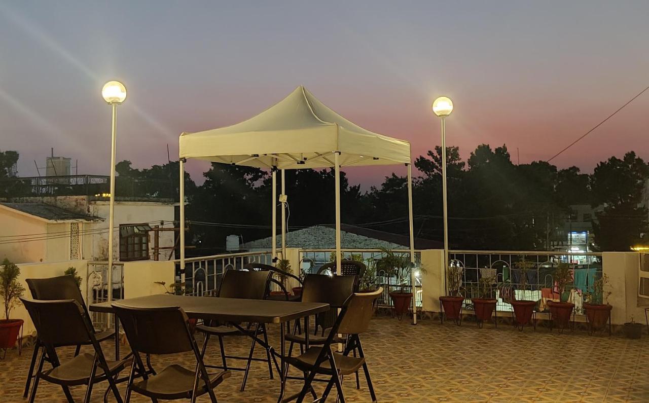 Solitude, The Boutique Hotel ฮัดวานี ภายนอก รูปภาพ