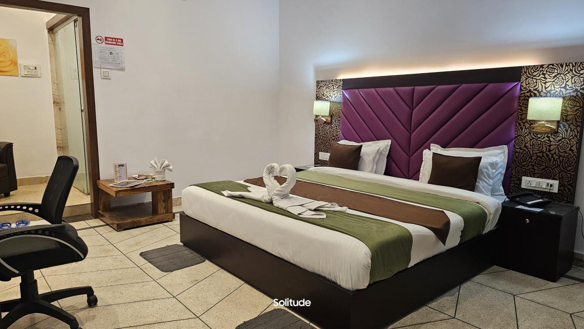 Solitude, The Boutique Hotel ฮัดวานี ภายนอก รูปภาพ