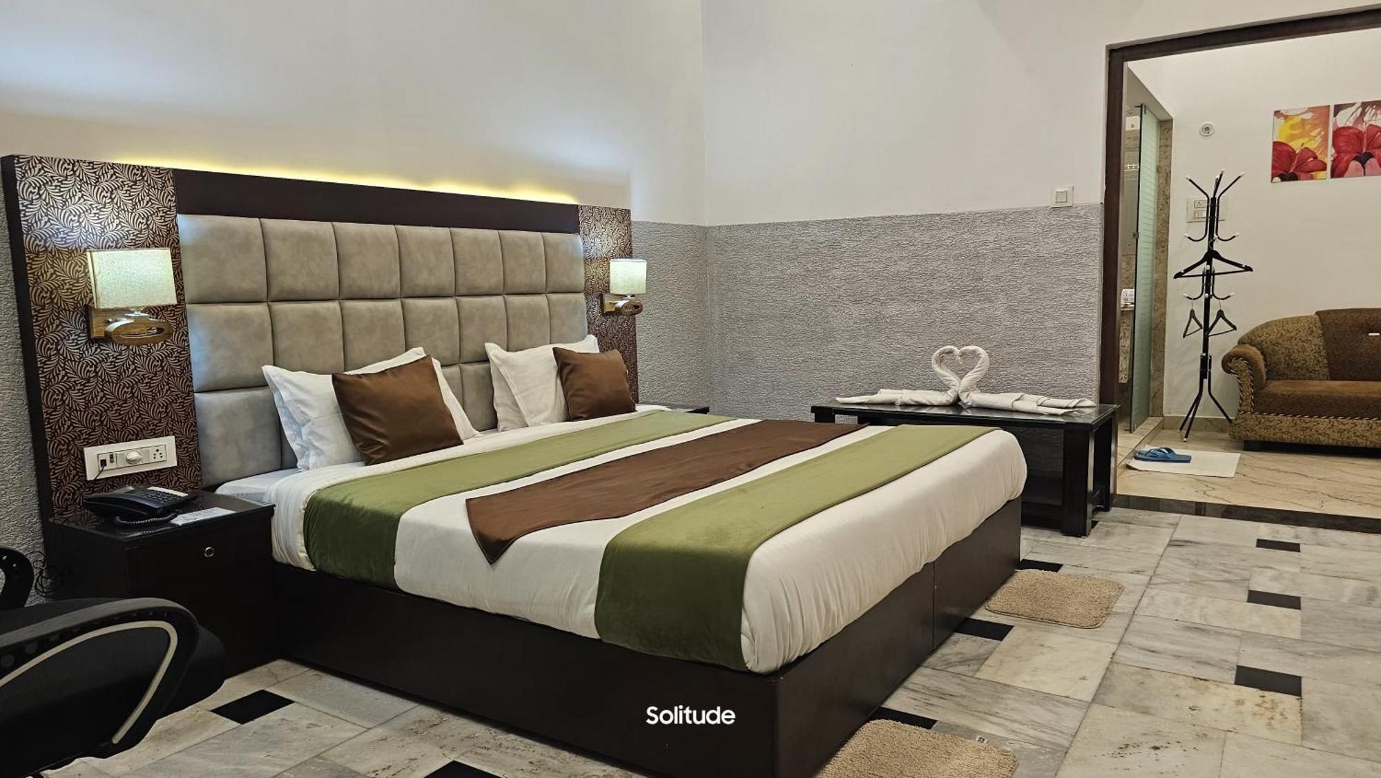 Solitude, The Boutique Hotel ฮัดวานี ภายนอก รูปภาพ