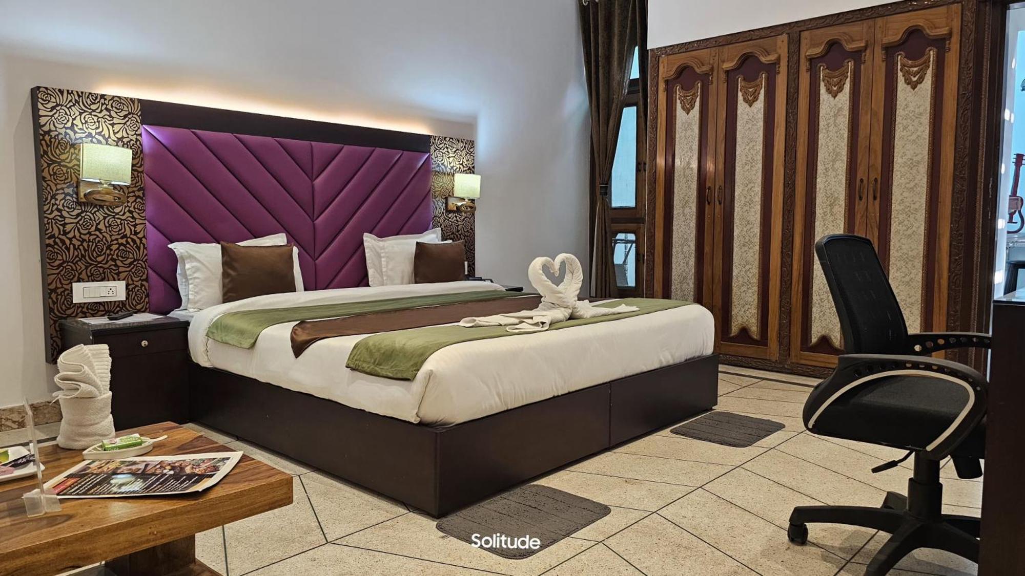 Solitude, The Boutique Hotel ฮัดวานี ภายนอก รูปภาพ