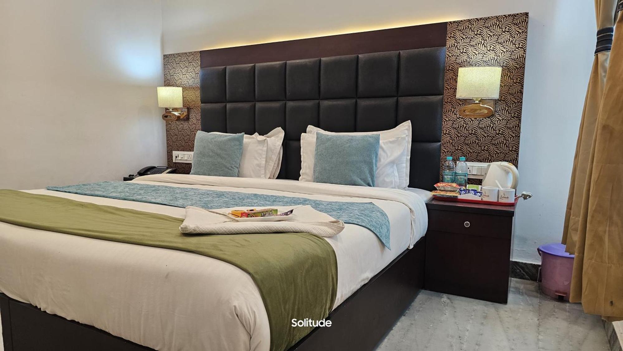 Solitude, The Boutique Hotel ฮัดวานี ภายนอก รูปภาพ