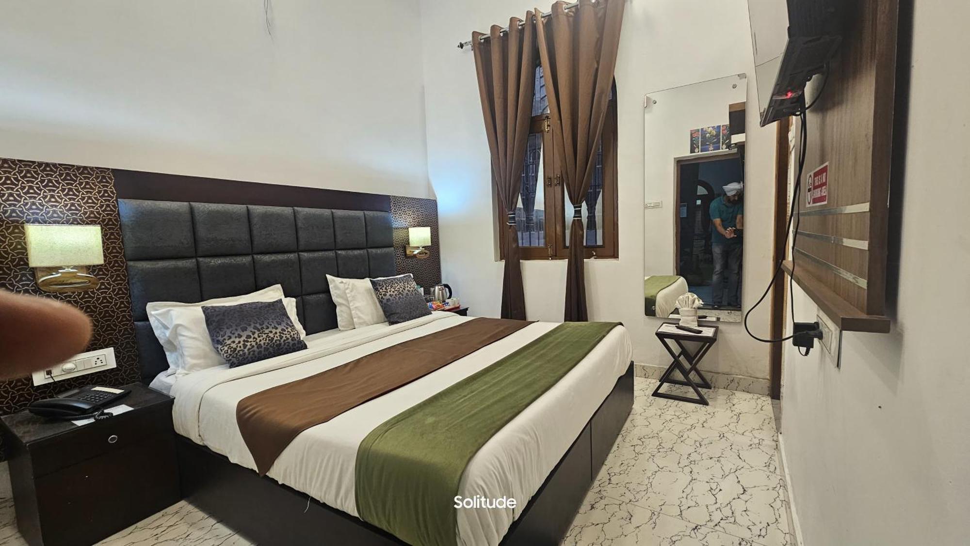 Solitude, The Boutique Hotel ฮัดวานี ภายนอก รูปภาพ